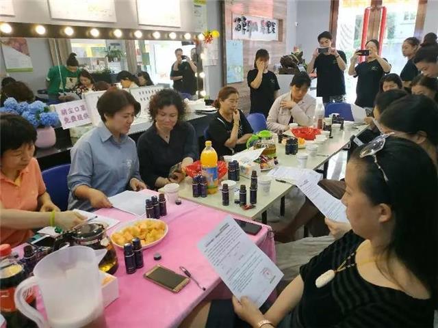 君丝佳养发馆加盟