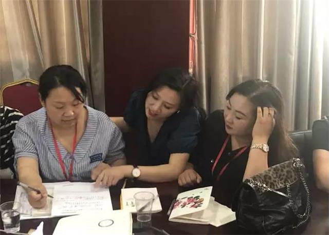 君丝佳养发馆加盟