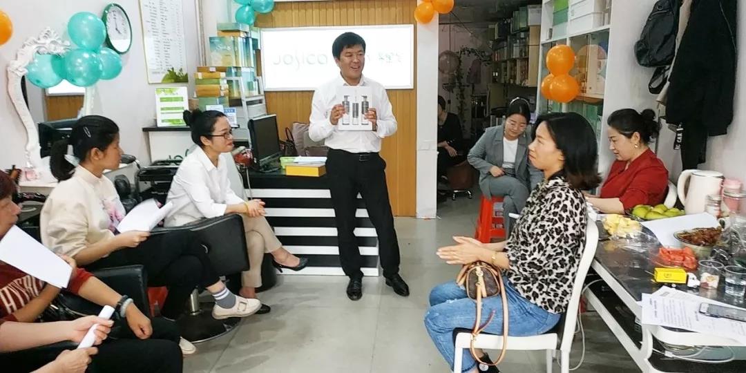 君丝佳养发馆加盟